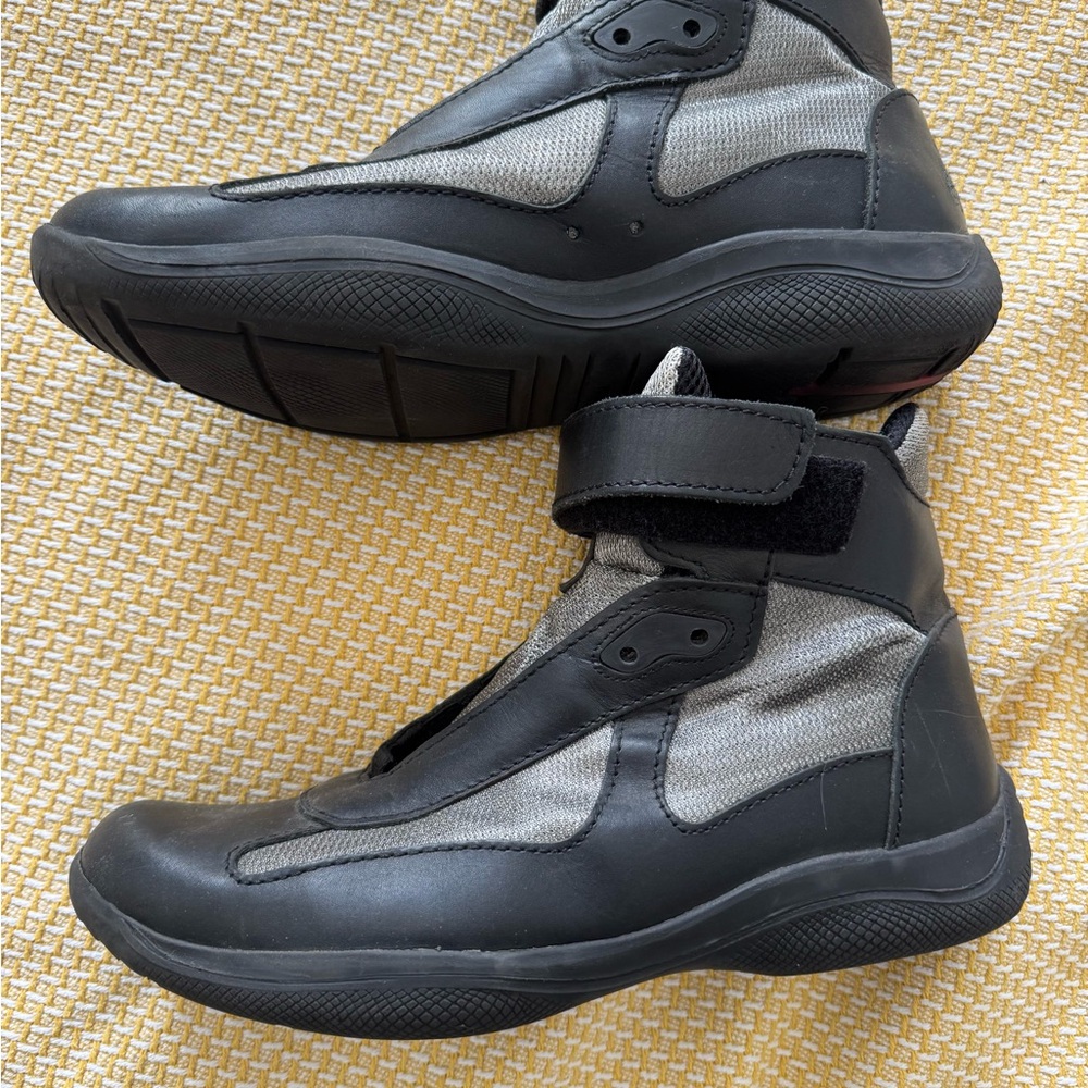 Prada men’s Sneakers Americas Cup Size US11. Hi Top Black/Gray. Excellent